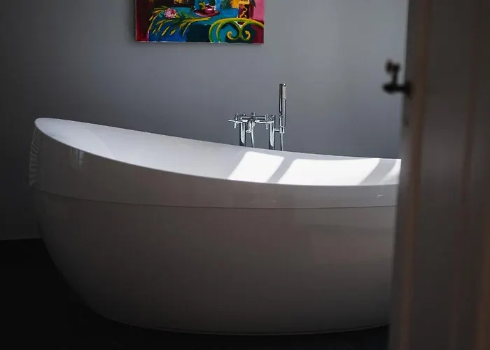 Гостевой дом Chateau De La Bousquetarie Lempaut